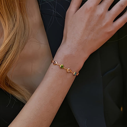 HEART-SHAPED GOLD BRACELET