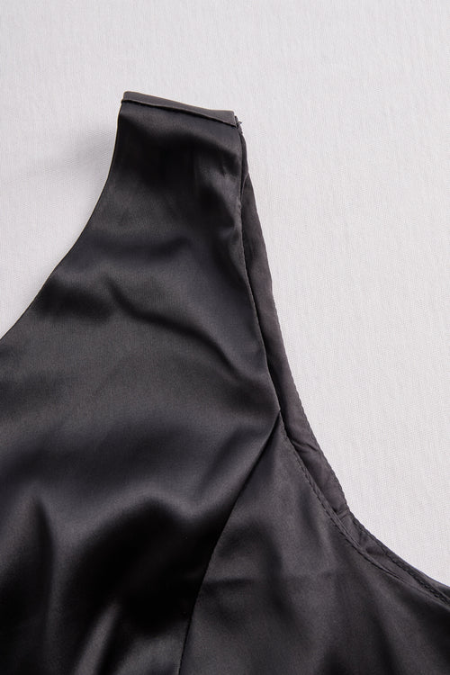 HANNAH | ONE-SHOULDER BLACK GOWN