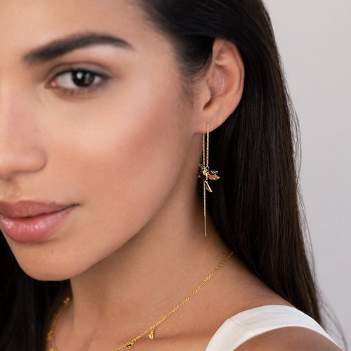 Stefanie – Gold Earrings with Delicate Pendant