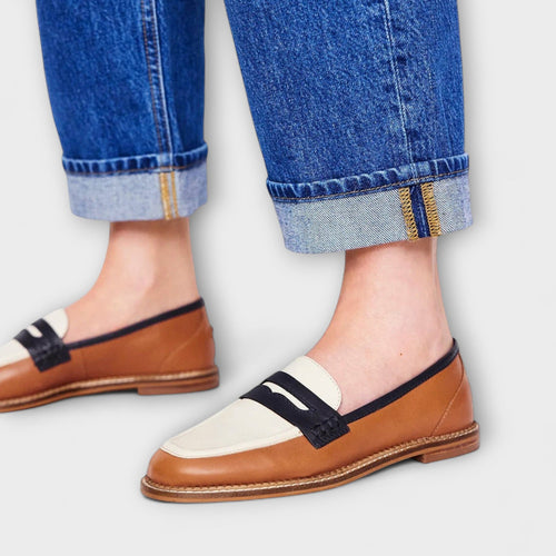 AMELIE - CLASSIC BROWN LOAFER