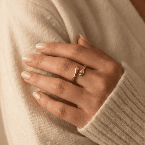 Hug Hands Ring | Minimalist Ring